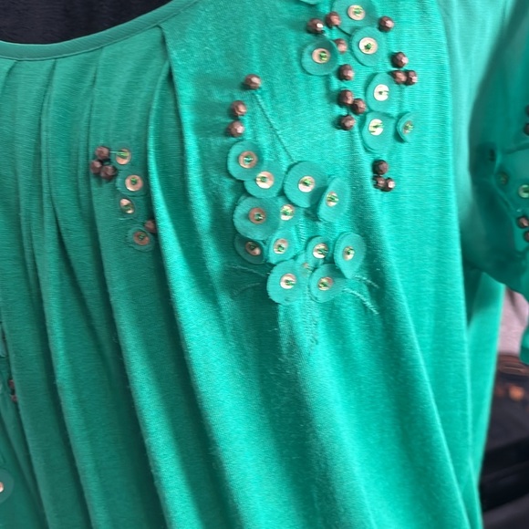 NWOT Leifnotes Kelly green cold shoulder beaded blossom top xs Nordstrom - Picture 5 of 15
